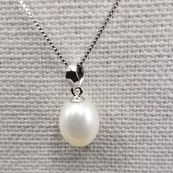 925 Sterling Silver Cultured White Freshwater Pearl Necklace Ring Earring Set - Picture 5 of 10